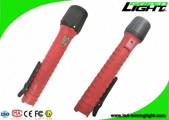 Linterna a prueba de explosiones fuerte USB 4.4Ah Li - Ion Battery 25000lux del brillo IP68