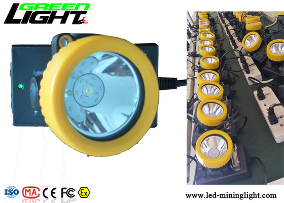 Material impermeable recargable del ABS del brillo IP68 de la lámpara 5000lux del casco de los mineros