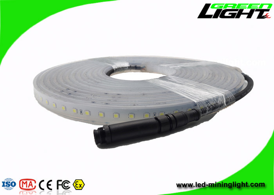 Luces de tira flexibles de la prenda impermeable LED 6000k-6500k con la protección de Voltage Regulation