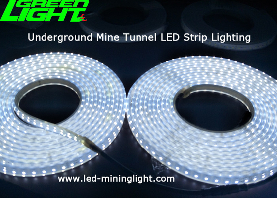 Fáciles explosivos antis llevada blancos calientes de las luces de tira del túnel subterráneo 60 LED instalados