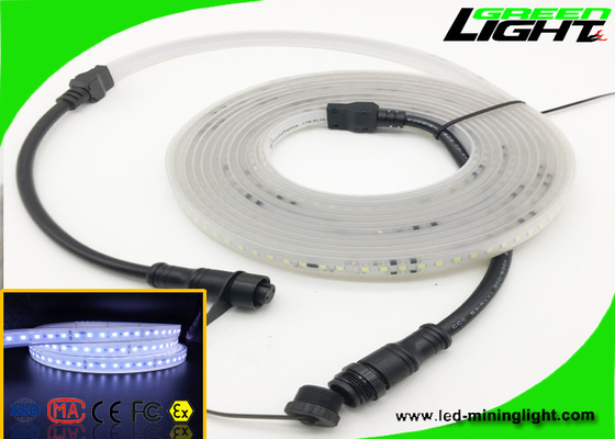 Material blanco fresco llevado flexible impermeable de Sillicone del color de las luces de tira del Rgb SMD 5050