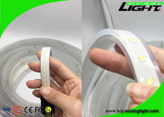 Material blanco fresco llevado flexible impermeable de Sillicone del color de las luces de tira del Rgb SMD 5050