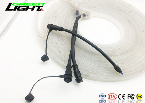 Tensión llevada flexible SMD 5050 de las luces de tira de la prenda impermeable blanca brillante baja 50/60 HERZIOS
