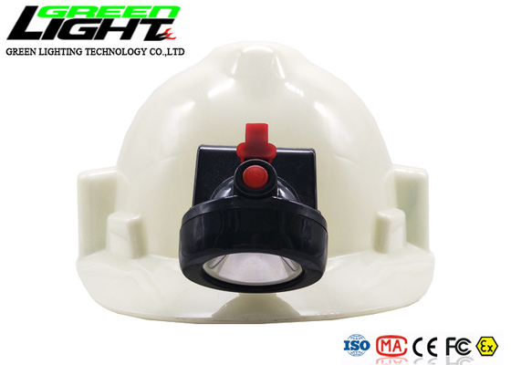 Faro llevado recargable impermeable de 180mA 4000lux 85lum