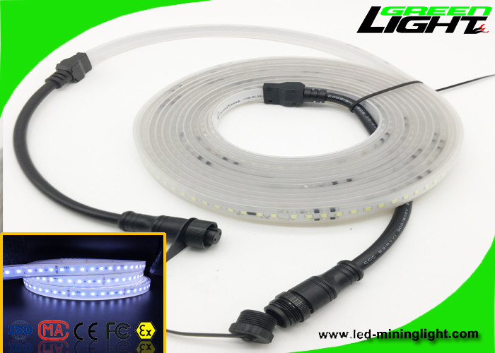 Material blanco fresco llevado flexible impermeable de Sillicone del color de las luces de tira del Rgb SMD 5050