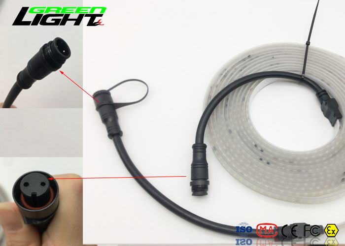 Instalación fácil resistente al fuego del LED de tira lumen flexible explosivo anti de las luces del alto