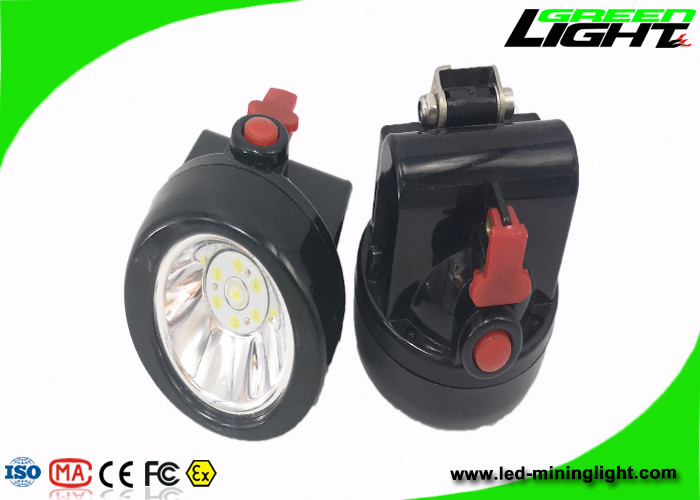 0.65W 4000Lux Lámpara de tapa inalámbrica portátil Mini faro de casco de iones de litio recargable